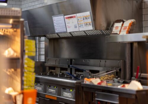 Turkish dental clinic to open first UK office in closed down chicken shop